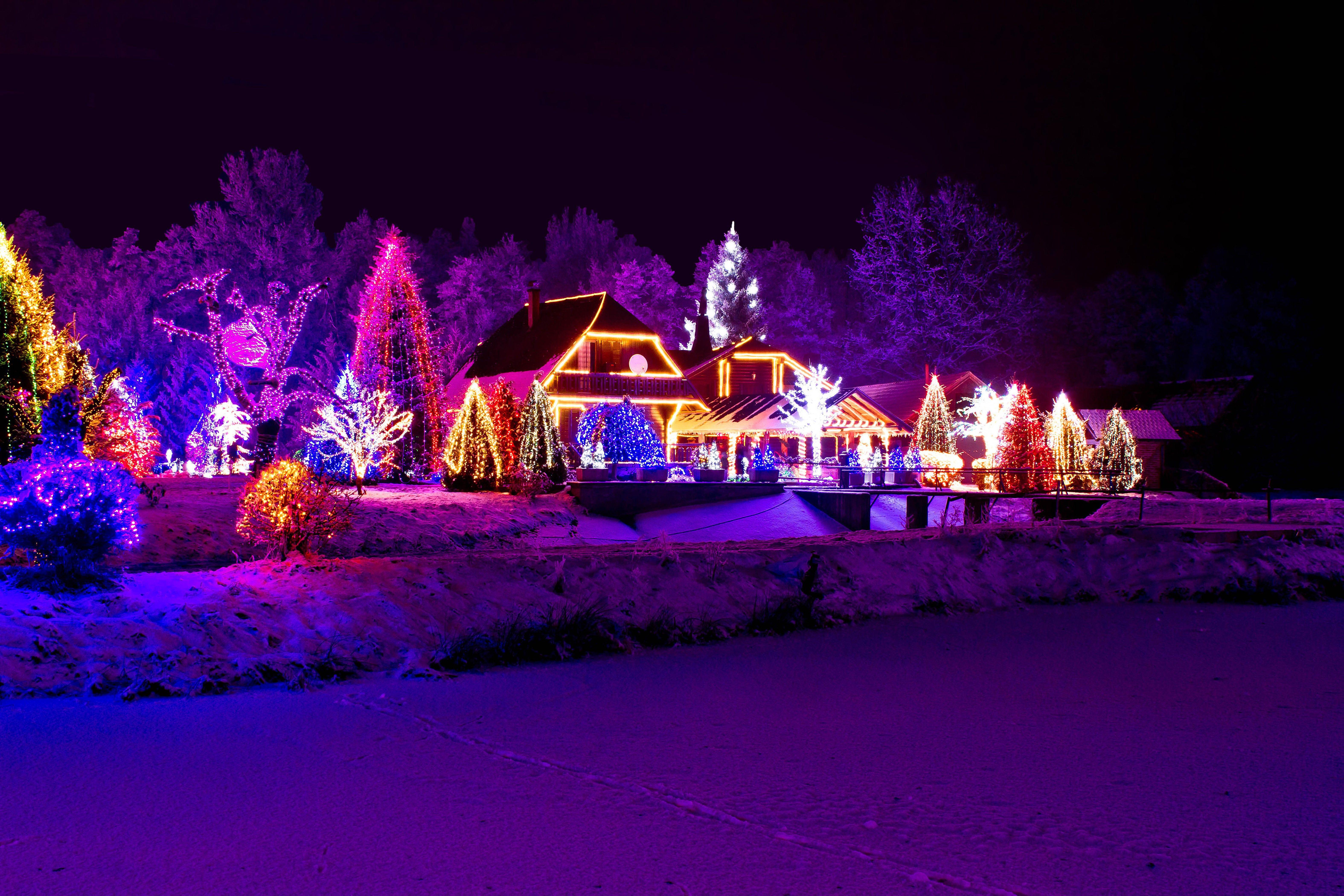 100 Christmas Village Wallpapers Wallpapers Com