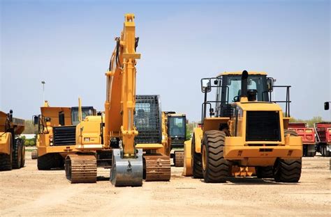 11 Types Of Heavy Construction Equipment And Their Uses Diesel Plus