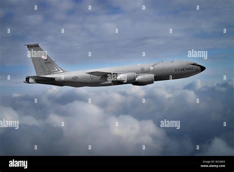 5 Facts KC-135 Stratotanker