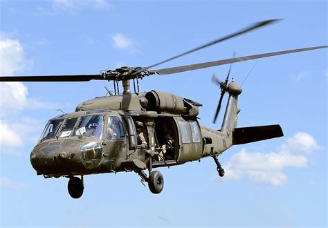 7 Facts Of The Uh 60 Black Hawk Helicopter