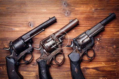 8 Of The Most Iconic Old West Revolvers Edmond Gun Gold