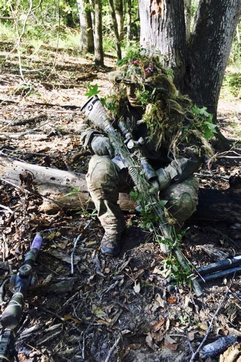 A Team Effort Army Sniper Candidates Work Together To Pass Grueling Training Article The