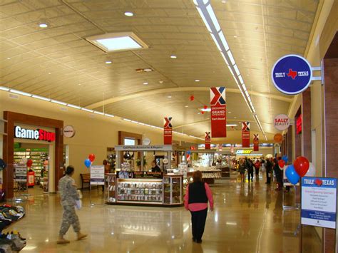 Aafes Clear Creek Main Exchange Department Stores Fort Hood Tx Yelp