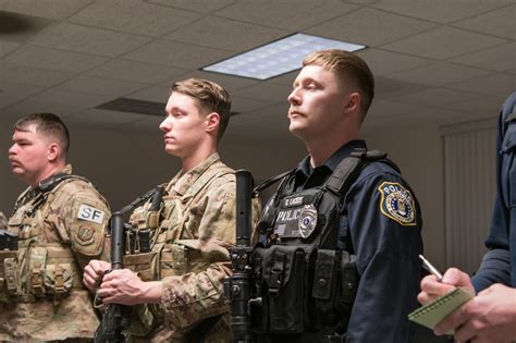 5 Ways to Become an Air Force Police Officer