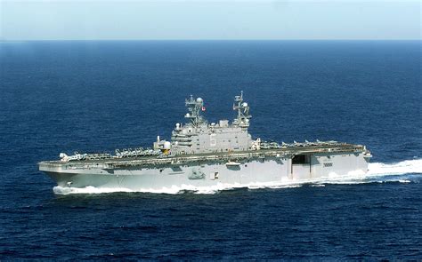 Amphibious Assault Ships Lhd Lha R United States Navy Displayy