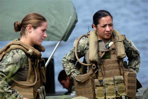 Women in Navy SEALs