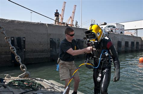 Army Diver