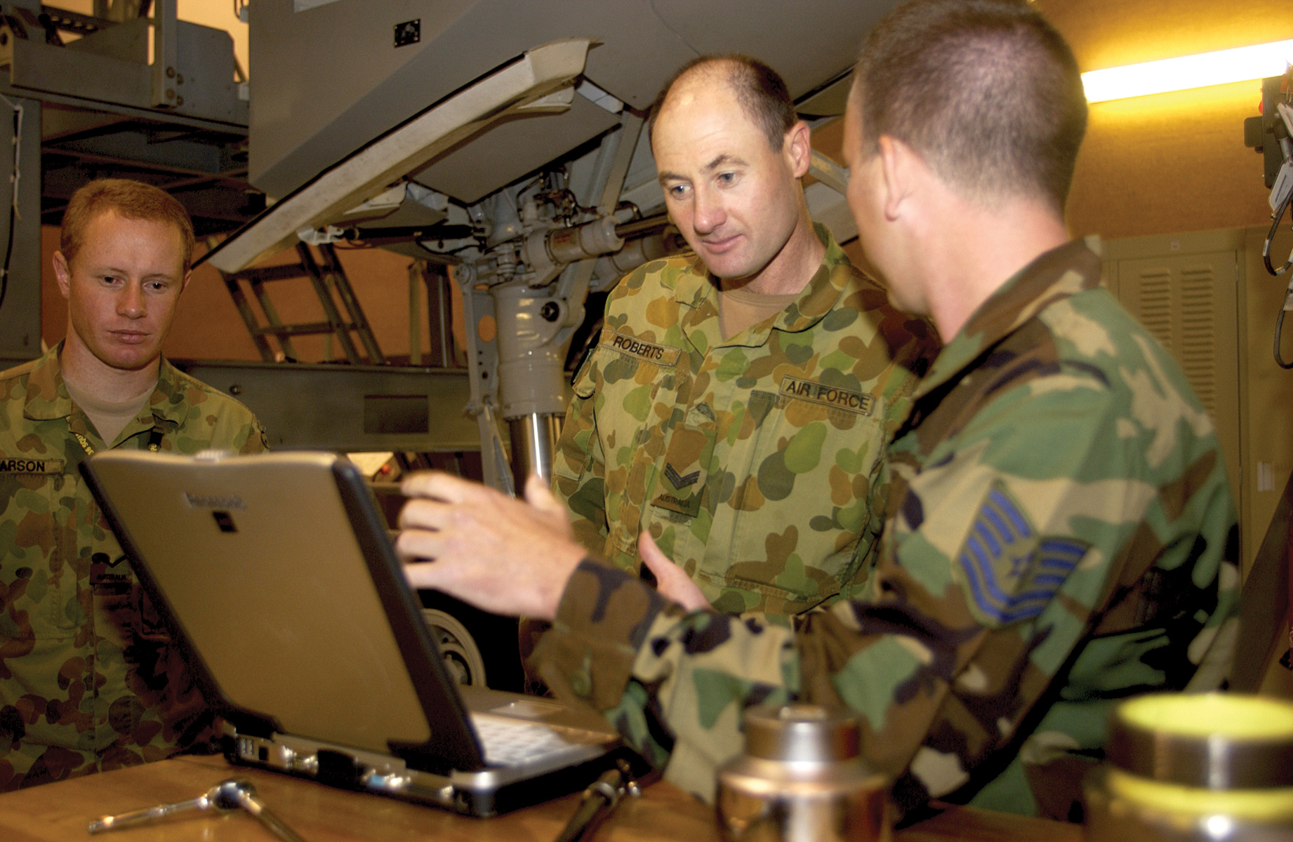 Australian Air Force Mechanics Get C 17 Training At Charleston Joint Base Charleston News