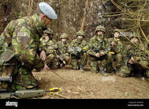 Basic Training At The Army Training Regiment Winchester Stock Photo Alamy