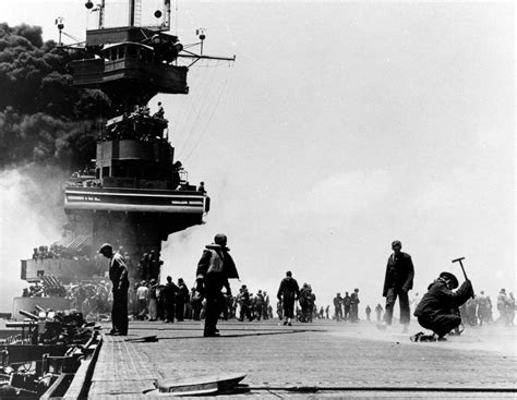 Battle Of Midway Japanese Torpedo Planes Hit Uss Yorktown 4 June 1942