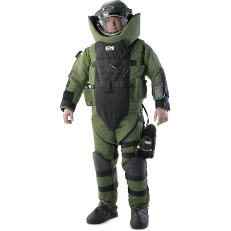 5 EOD Bomb Suit Tips