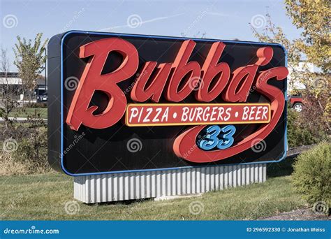 Bubba S 33 Pizza Burgers And Beer Fast Casual Restaurant Bubba S 33 Is In The Midwest And A