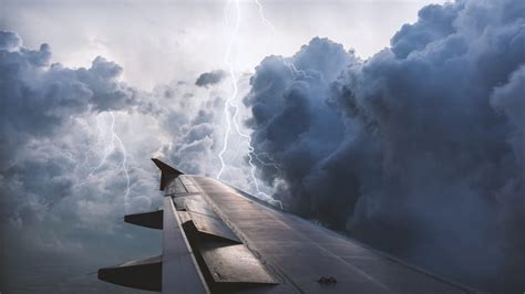 Can Planes Fly Safely in Lightning Storms