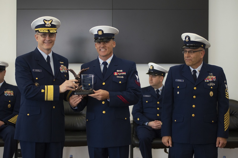 Coast Guard Names Pacific Southwest Enlisted Persons Of The Year