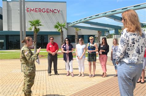 Command Teams Senior Leaders Spouses Explore All Fort Stewart Has To Offer Article The