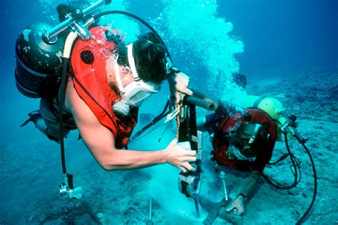 Commercial Scuba Diving Jobs and Career Opportunities