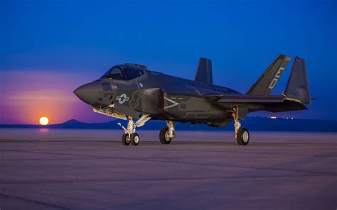 Cool Jet Airlines F 35 Lightning Ii Fighter Jet