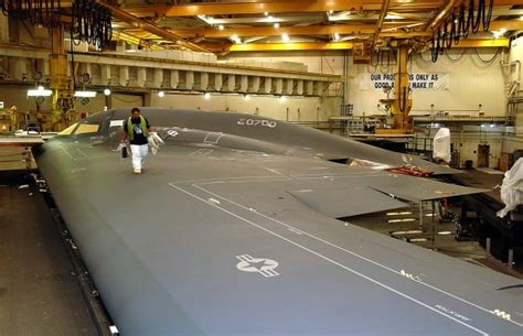 Costly B 2 Bombers Both Tech Marvels Hangar Queens