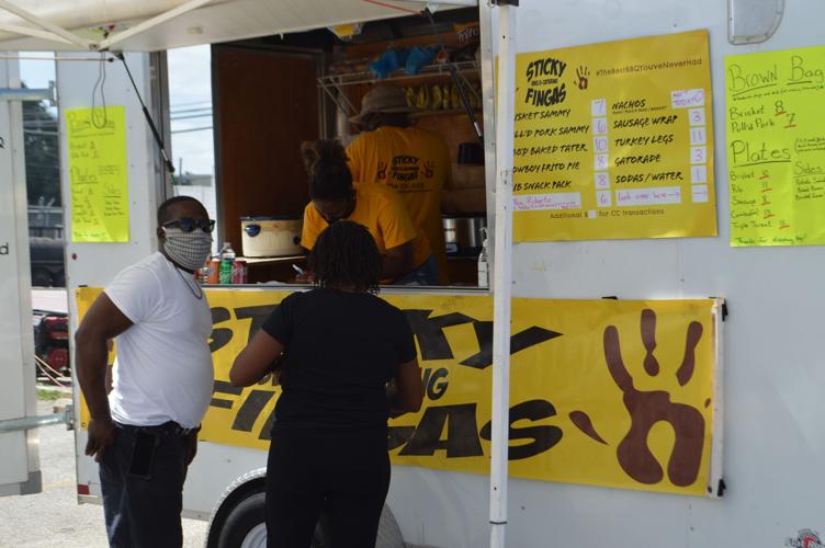 Dozens Come Out In Cove To Support Local Food Trucks Copperas Cove Herald Kdhnews Com