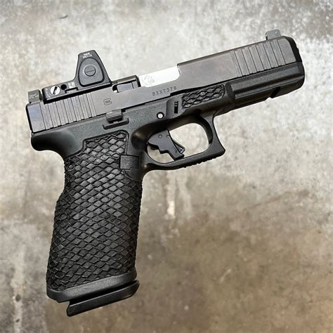 Duty Series Glock 17 Gen 5 Mos With Razorback Advantage Match Barrel