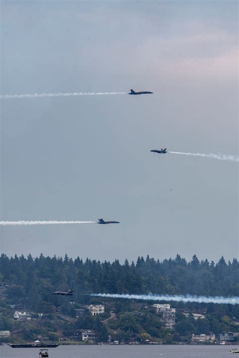 Dvids Images Blue Angels Perform During Seattle Fleet Week Image 2 Of 21