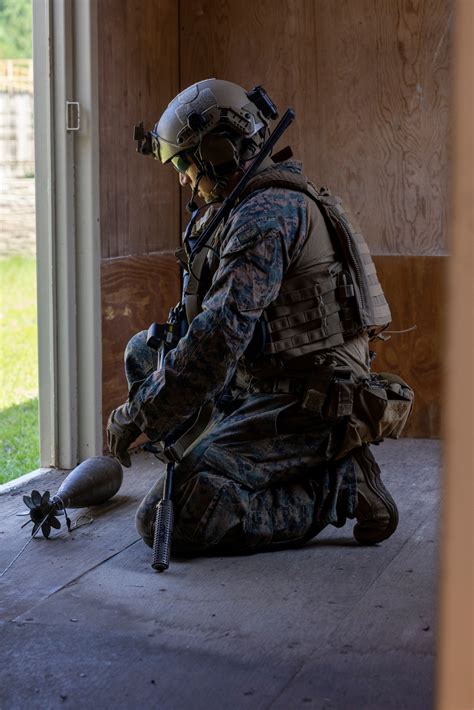 Dvids Images Combat Logistics Battalion 24 Conducts Improvised Explosive Device Response