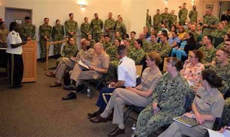 Dvids Images Dha Director Visits Naval Hospital Bremerton Image 1 Of 4