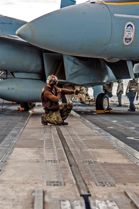 Dvids Images Uss George Washington Operations Image 26 Of 38