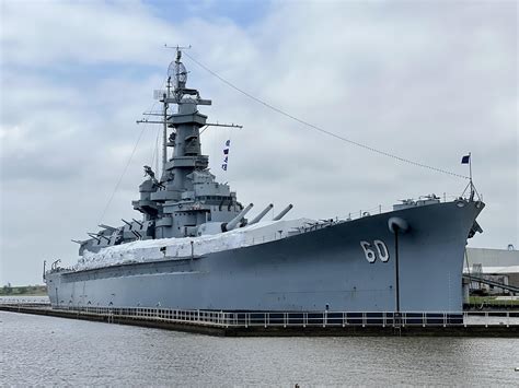 E X T R A T H I C C Uss Alabama Bb 60 Showing Off Her Curves 1945 2250X2790 R Warshipporn