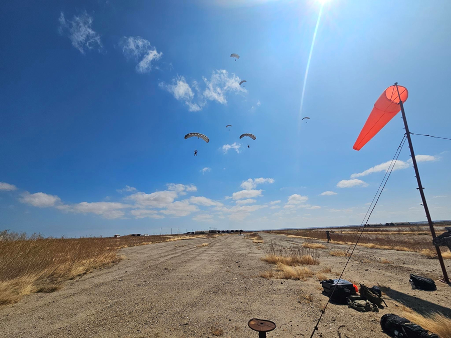 Edwards Afb Builds International Partnerships One Jump At A Time