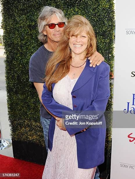 Eric Roberts Wife Photos And Premium High Res Pictures Getty Images