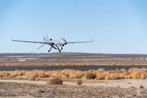 Es Registrado El Primer Vuelo Del Nuevo Drone Gray Eagle 25M Fabricado Por General Atomics Para