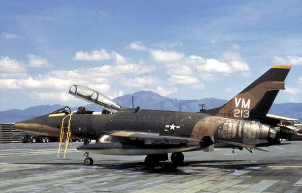 F 100 Super Sabre