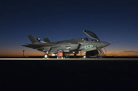 F 35 Lightning Ii Wallpaper Hd Mister Wallpapers