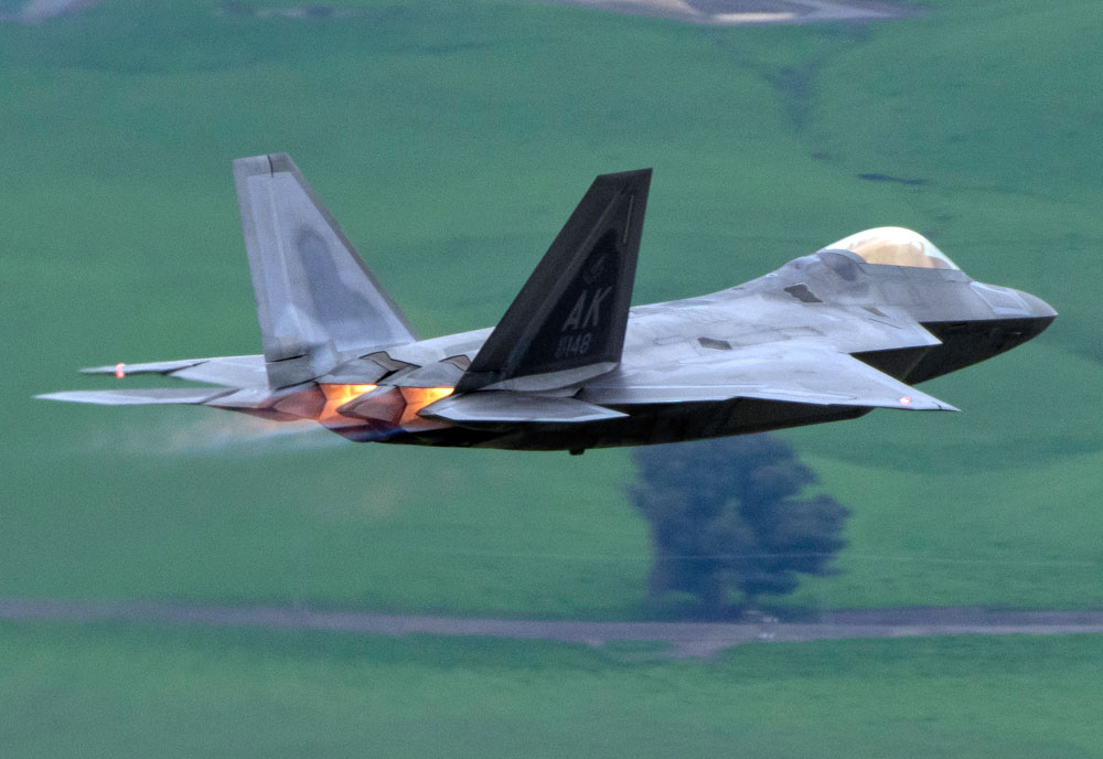 F22 Raptor Max Speed Revealed