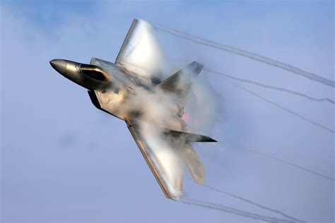 F22 Raptor With Vapor Aircraft Wallpaper