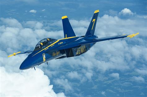 FA 18 Blue Angels: Flying High Performance Mastery