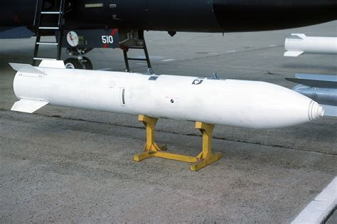 File B83 Nuclear Bomb Trainer Jpg Wikimedia Commons