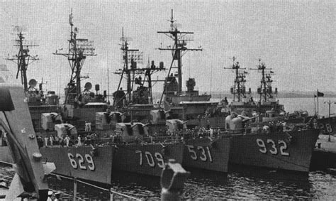 File Destroyers At Naval Station Newport Ri C1963 Jpg Wikimedia Commons