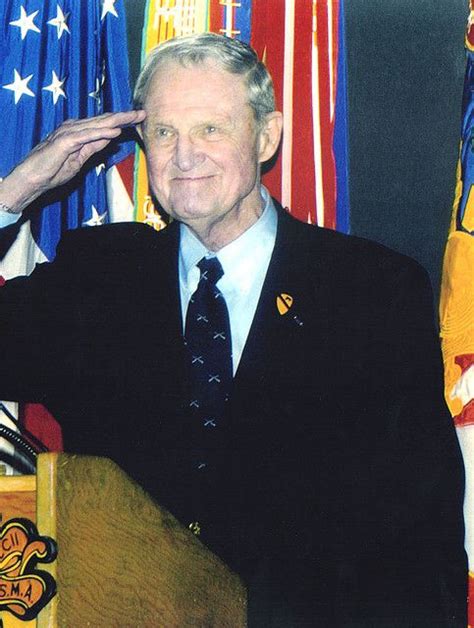 Gen Hal Moore Salute To Usa Http Lifeleaders Us Patriotism In Action Book Pinterest