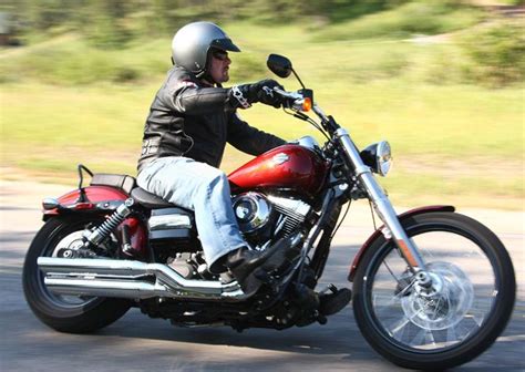 Harley Davidson Dyna Glide 2010 2013 Motorcycle Review