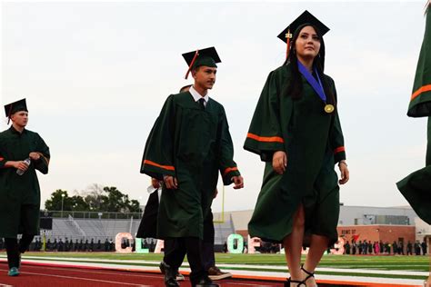 Harlingen High School South Graduates Reflect On Past Four Years Myrgv Com