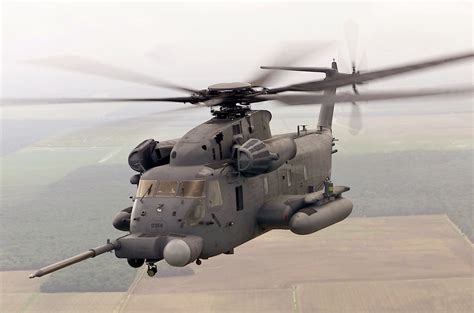 5 Key Features of the HH-53 Pave Low