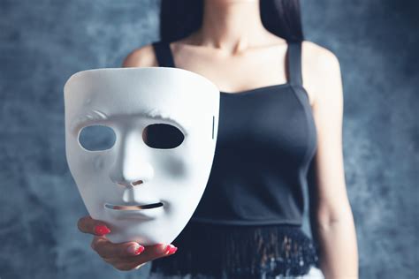 How Can Escorts Ensure Anonymity In Digital Communication