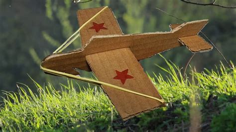 How To Make An Amazing Airplane That Fly From Cardboard Youtube