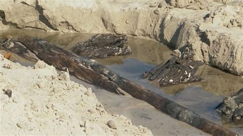 Hurricane Nicole Uncovers Likely Shipwreck From 1800S On Daytona Beach In Florida Us News