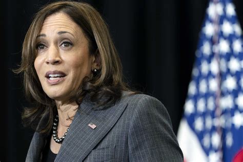 Kamala Harris Has A Comically Bad Approval Rating Poll Finds