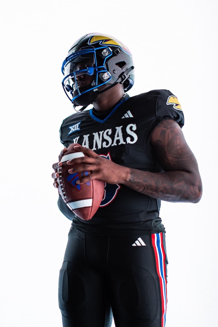 Ku Introduces Blackhawk Uniforms Blue Wings Rising