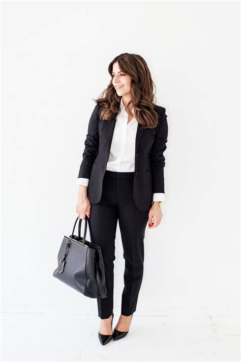 5 Tips Ladies Interview Clothes