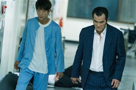 Lee Joon Gi And Choi Min Soo Fight Their Way Through A Hospital In Lawless Lawyer